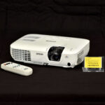 Epson EB-X7 3LCD projector 2200lm